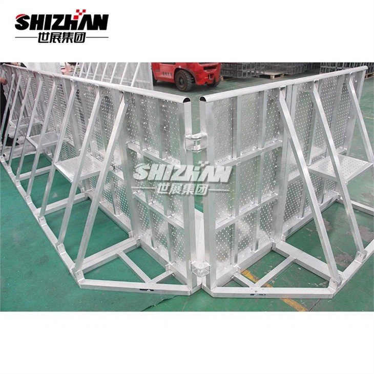 folding crowd barrier